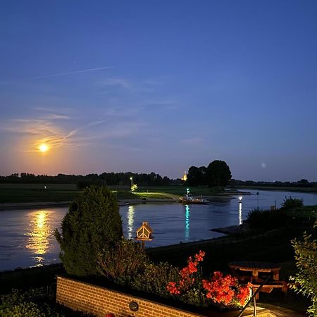 Villa Veertien Dieren Exteriör bild