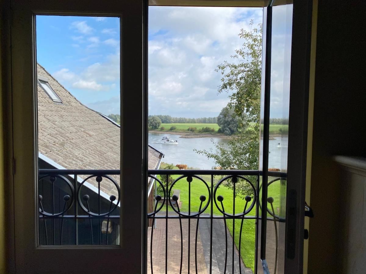 Villa Veertien Dieren Exteriör bild