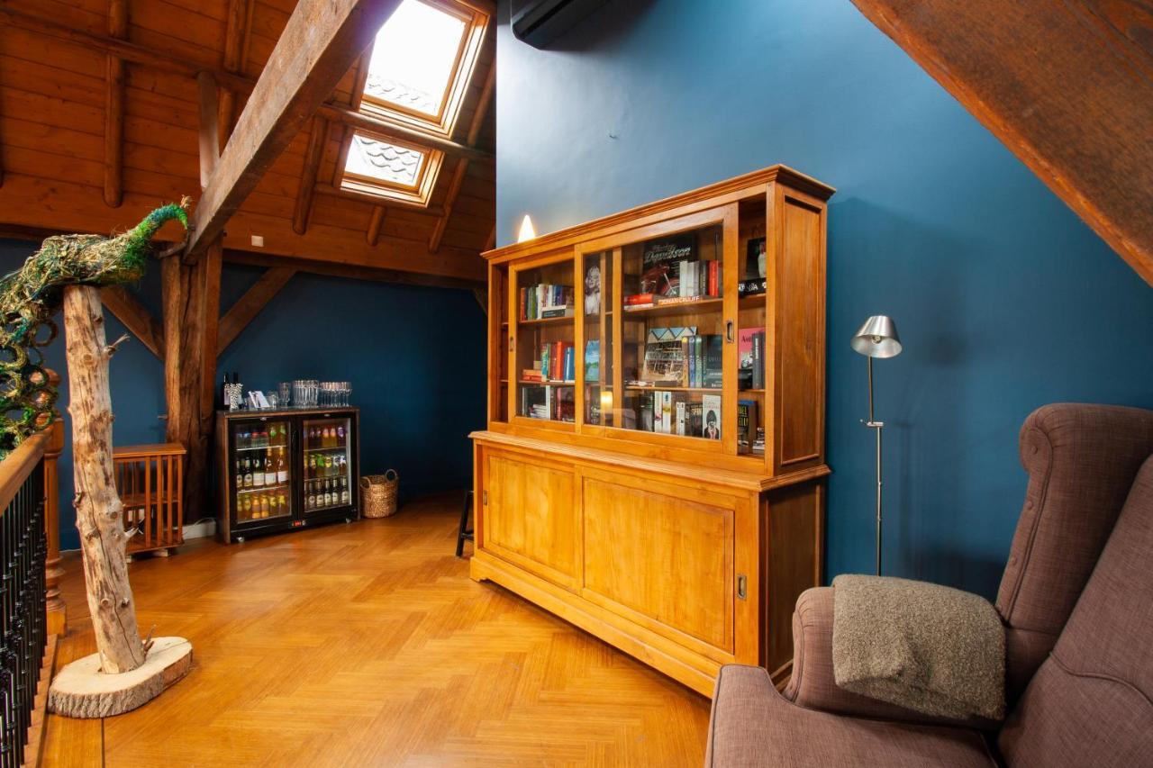 Villa Veertien Dieren Exteriör bild