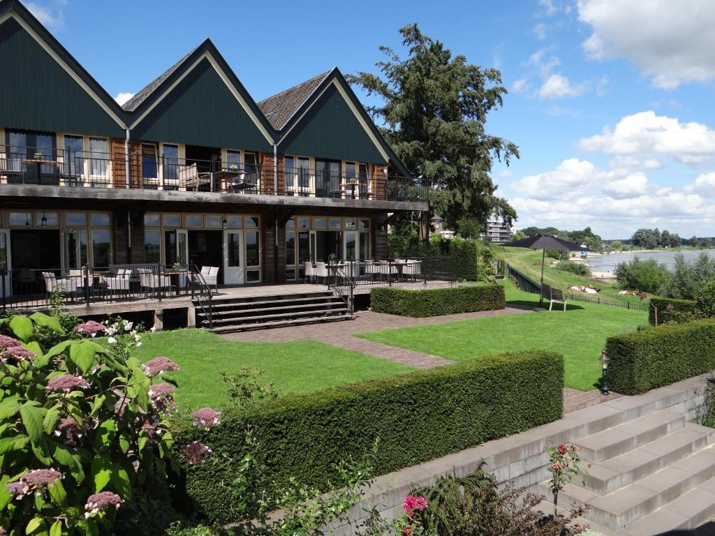 Villa Veertien Dieren Exteriör bild
